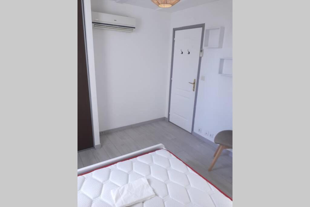 Maison De Village Saint-Barthélemy-de-Vals 外观 照片